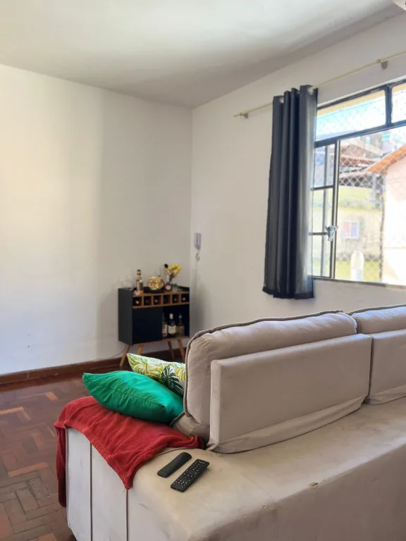 Oportunidade no Bairro Serra: 3 Quartos, Sala Ampla e 1 Vaga por R$ 300 Mil