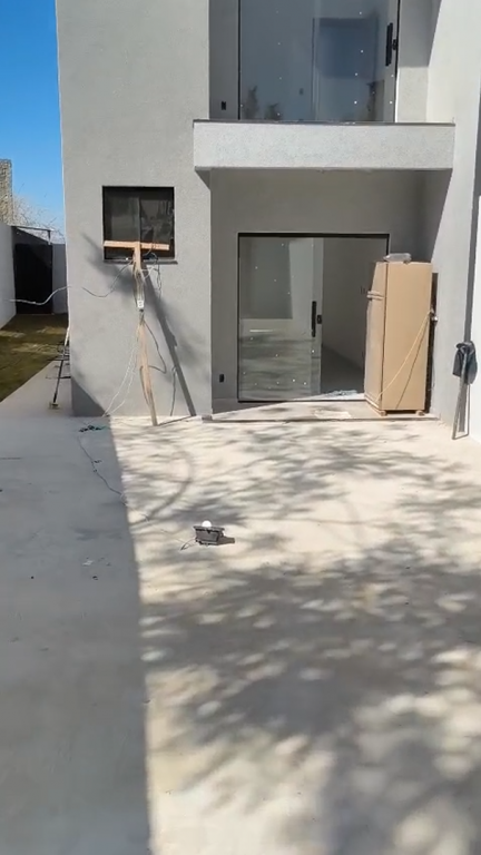 Casa Duplex Moderna com 3 Suítes e Vista Panorâmica Definitiva – Bairro Liberdade, Santa Luzia